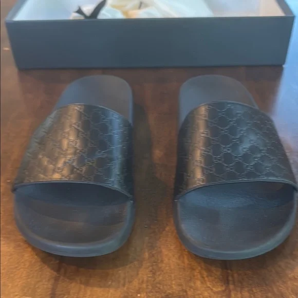 Gucci | Shoes | Gucci Black Minimalist Sandals | Poshmark display picture 3